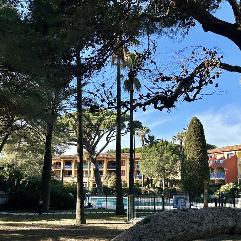 LA BADINE Appartement rénové Haut de gamme Balneo Climatisation - Appartement - Vue sur Piscine - 20