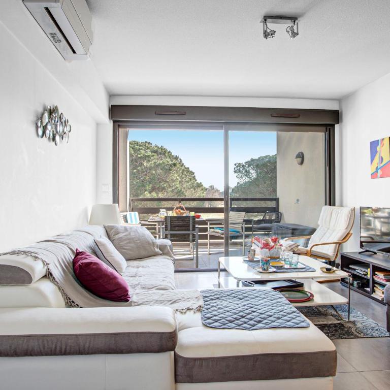 VERT Paradis ST CYPRIEN GOLF CLAIR 3 étoiles, 80 m2 avec Terrasse Pergola, Vue apaisante sur Pins parasols, 2è étage, 2 chambres, 3 CLIM, WIFI - Piscine, Parking et Park à vélos, Ascenseur - en Option Linge, Ménage - Pistes cyclables, Mer à proximité - Two-Bedroom Apartment - 4