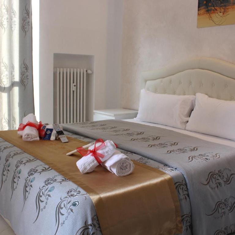 Santa Maria Accommodation - Deluxe Double Room - 37