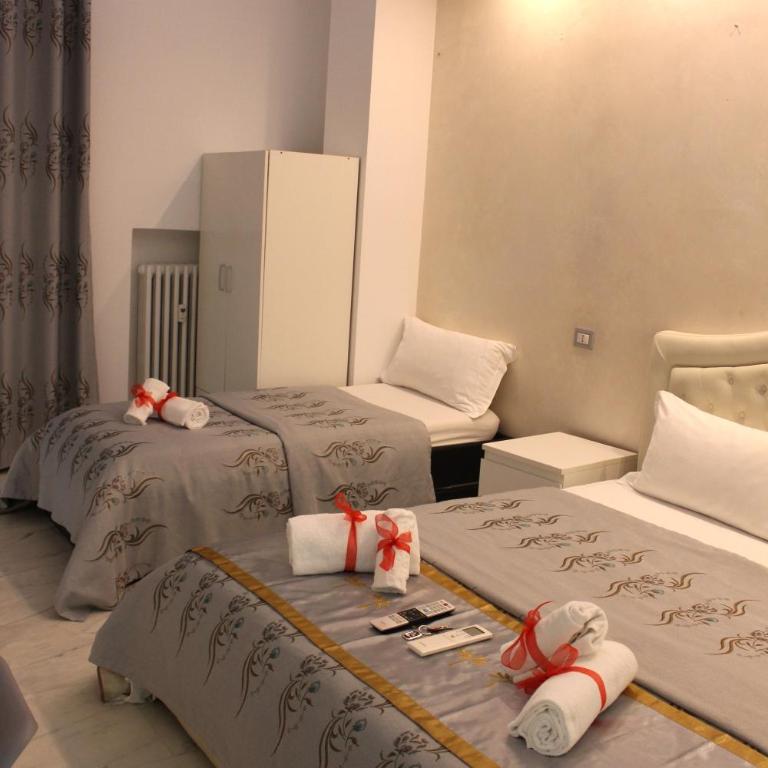 Santa Maria Accommodation - Deluxe Triple Room - 42