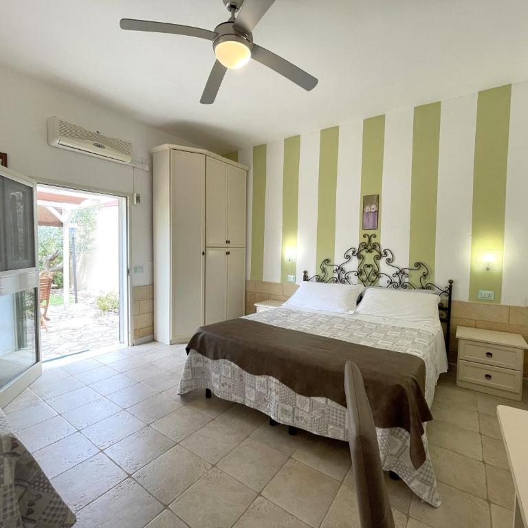 B&B Santa Venardia Gallipoli - Camera Matrimoniale con Letto Supplementare - 9
