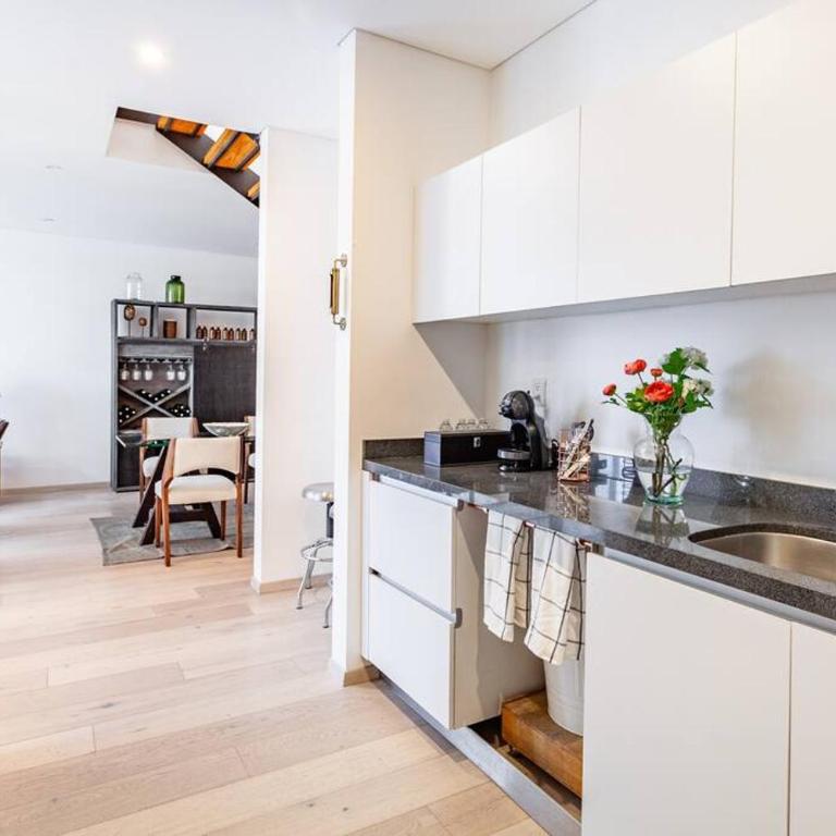 Penthouse, terraza privada y estacionamiento - Apartamento de 1 dormitorio - 30