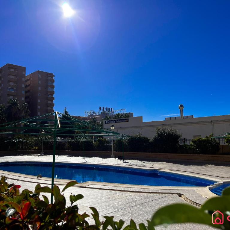 Amplio y Familiar bien ubicado - Apartamento de 3 dormitorios - 17