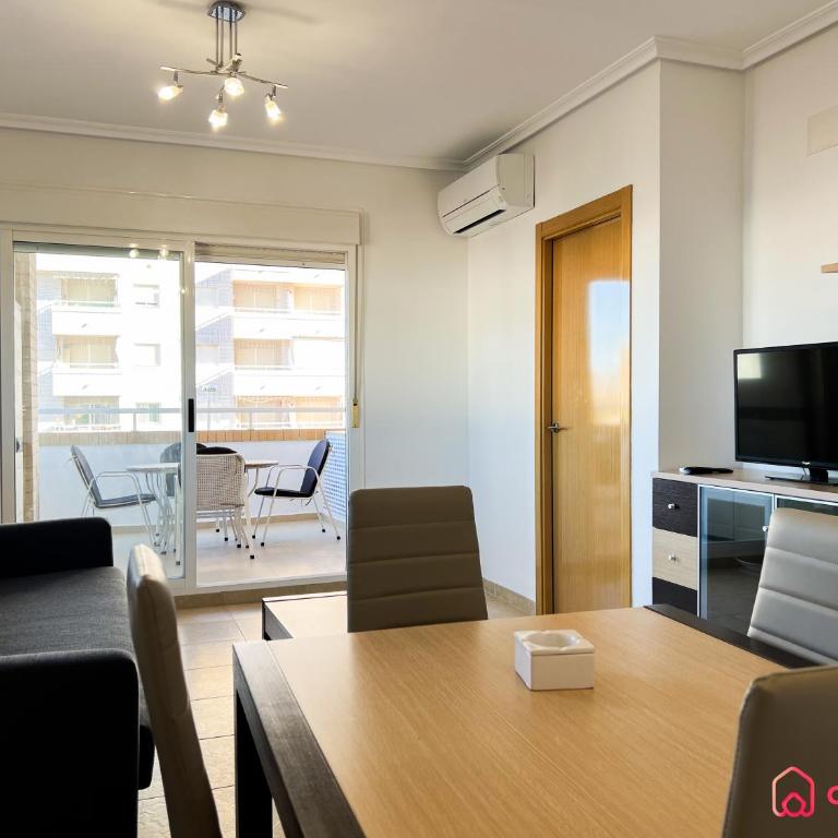Amplio y Familiar bien ubicado - Apartamento de 3 dormitorios - 5