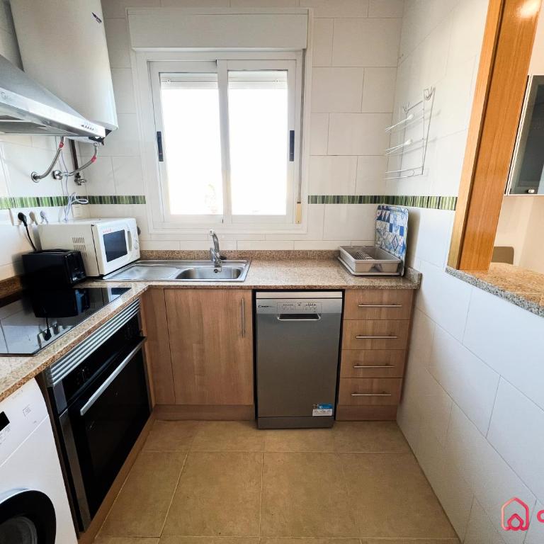 Amplio y Familiar bien ubicado - Apartamento de 3 dormitorios - 29