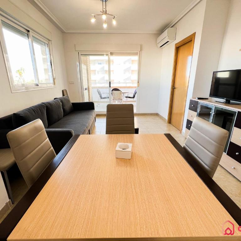 Amplio y Familiar bien ubicado - Apartamento de 3 dormitorios - 30