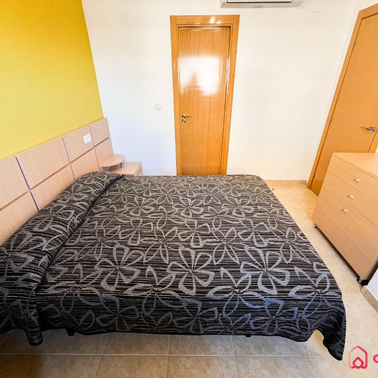 Amplio y Familiar bien ubicado - Apartamento de 3 dormitorios - 41