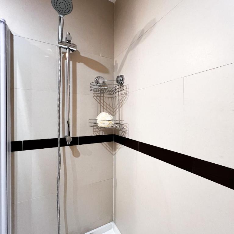 Amplio y Familiar bien ubicado - Apartamento de 3 dormitorios - 48