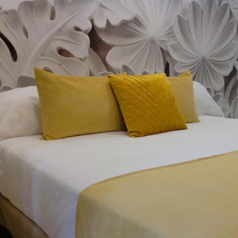 Serendipity Hispalis Nervión - Estudio con cama extragrande y sofá cama - 1