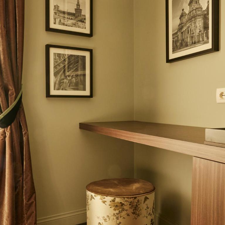 Living Suites - Deluxe Family Suite - 9