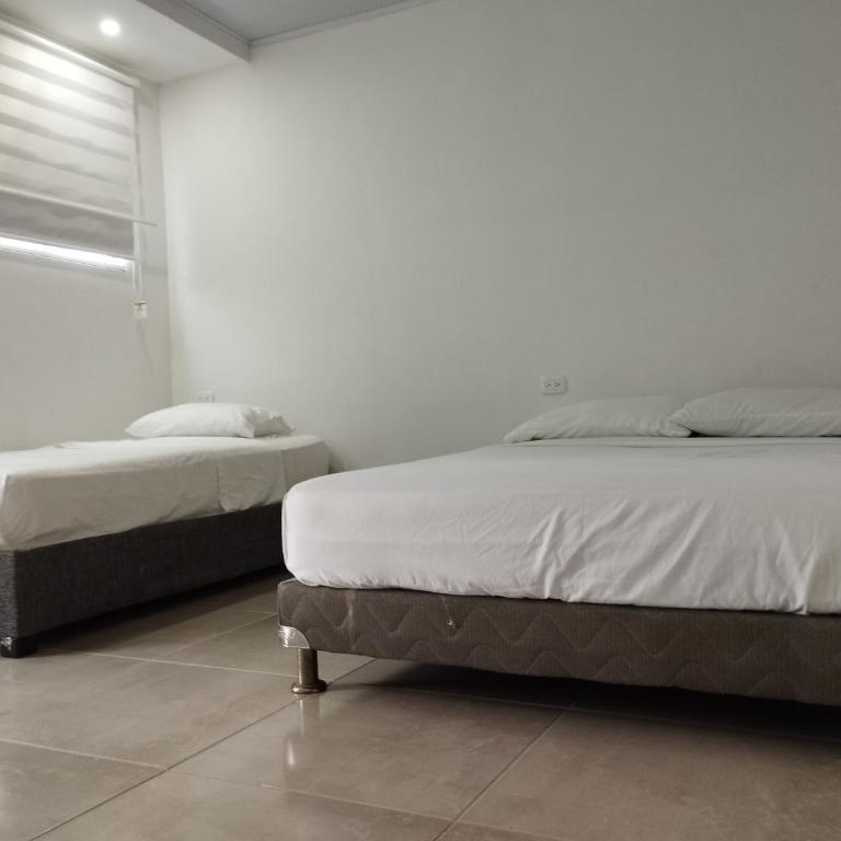 Hostal Donde Marle - Habitación Doble con baño privado - 1 o 2 camas - 4