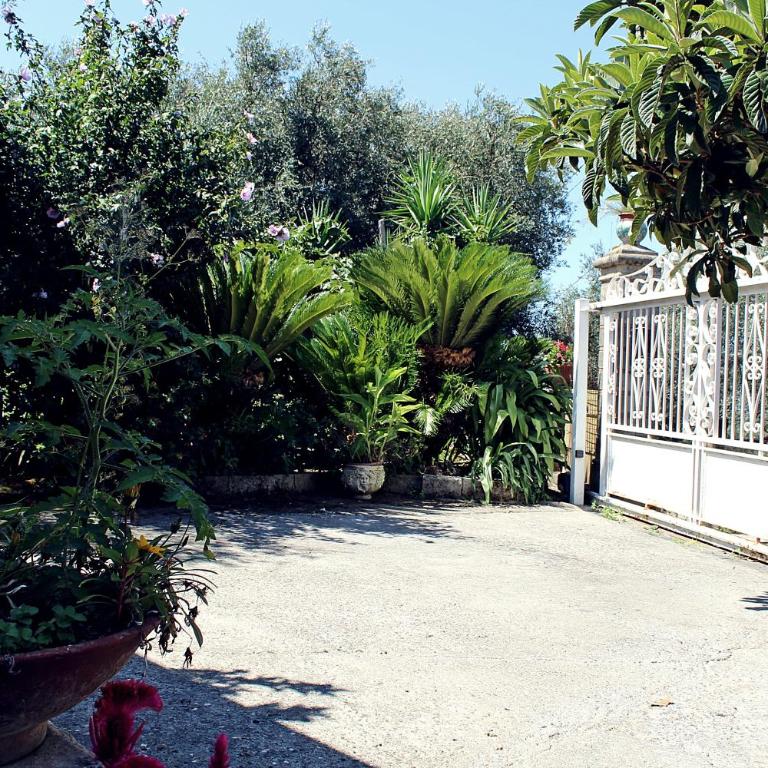 Raggio di Sole - Two-Bedroom House with Private Pool - 43
