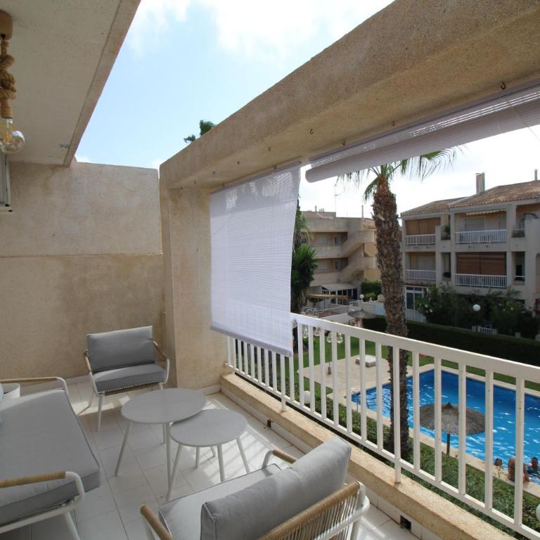Apartamento en Torrevieja Elvira Home AQ-116 - Two-Bedroom Apartment - 2