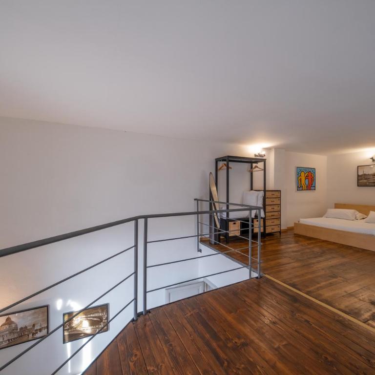 Lungarno Buozzi 7 Apartments - Deluxe Apartment - 4
