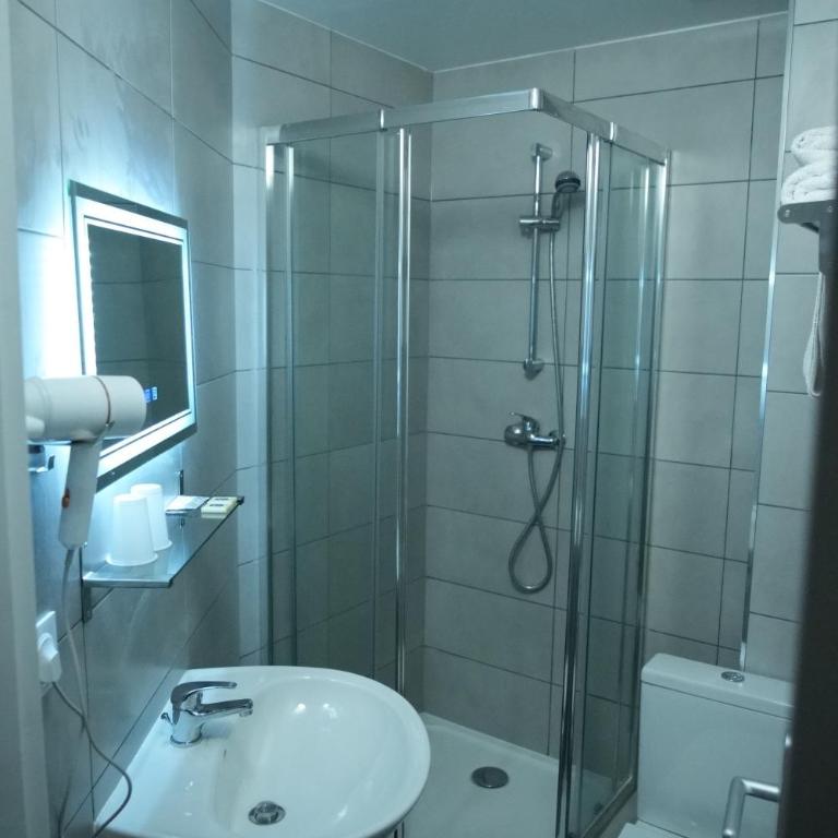 Hôtel du Marché Paris - Chambre Triple Supérieure - 3