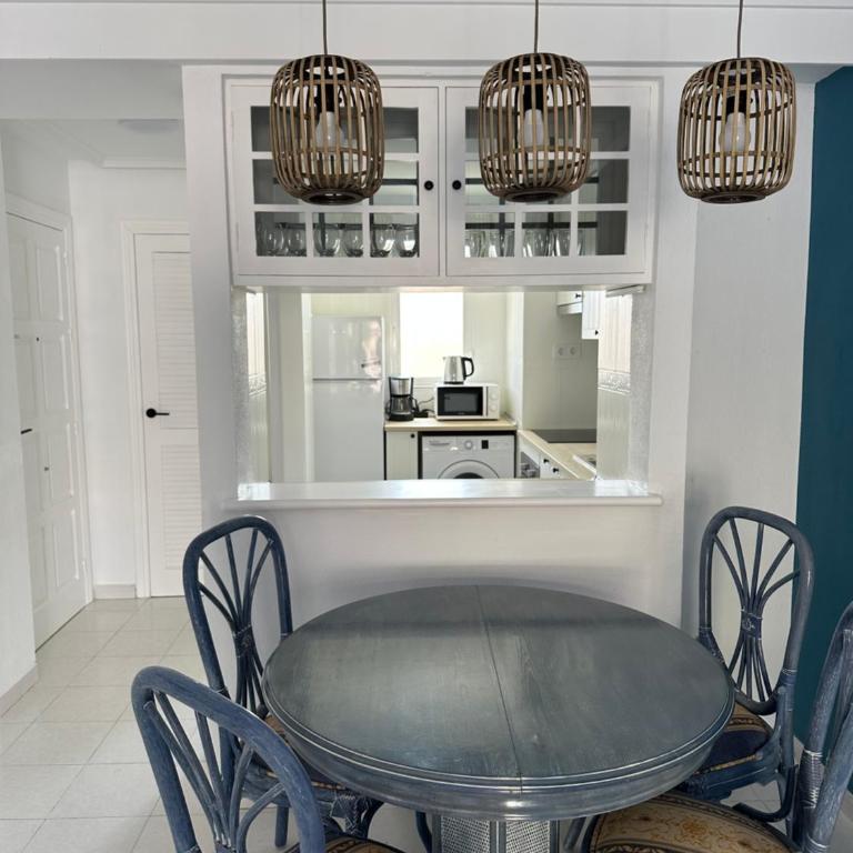 Apartamento en Torrevieja Elvira Home AQ-116 - Two-Bedroom Apartment - 24