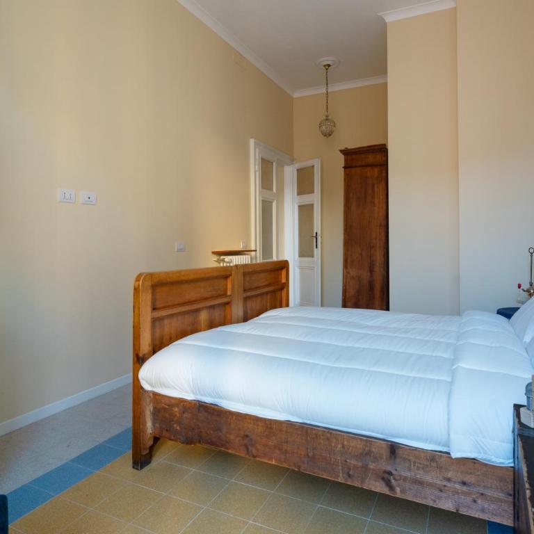 Casa Storica anni '30: da Fedro e Bianca - Appartamento con 2 Camere da Letto - 12