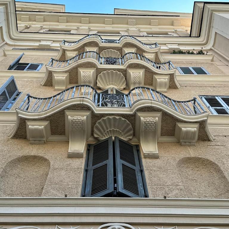 Casa Storica anni '30: da Fedro e Bianca - Appartamento con 2 Camere da Letto - 25