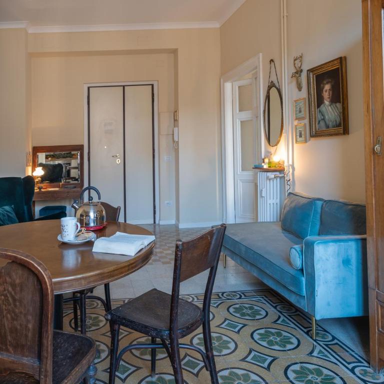 Casa Storica anni '30: da Fedro e Bianca - Appartamento con 2 Camere da Letto - 6