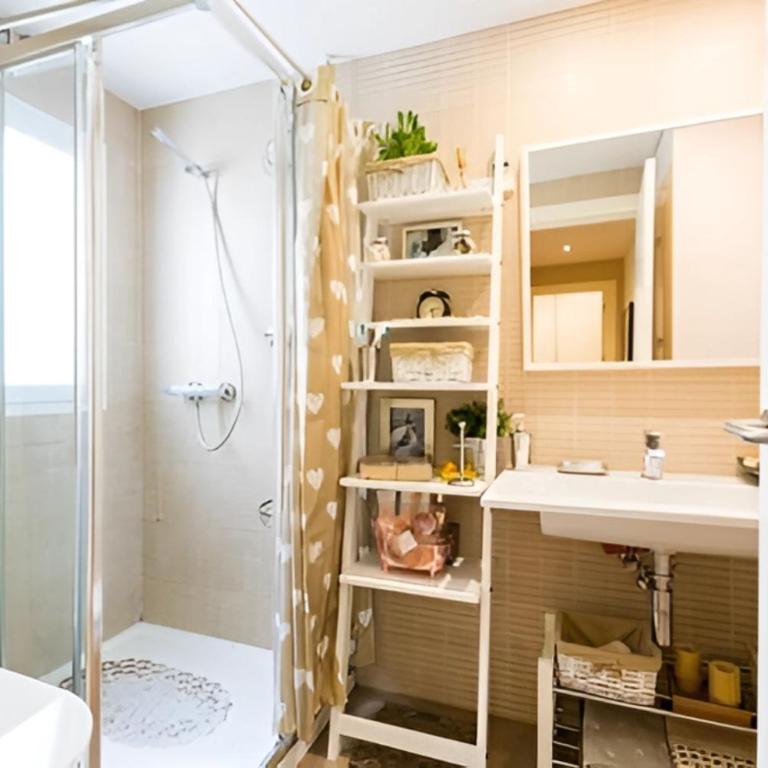 Apartamento Nana en Granada - Two-Bedroom Apartment - 11