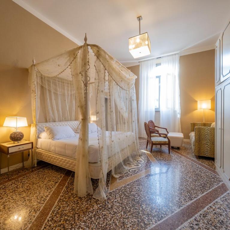 Lungarno Buozzi 7 Apartments - Apartment - Ground Floor - 1