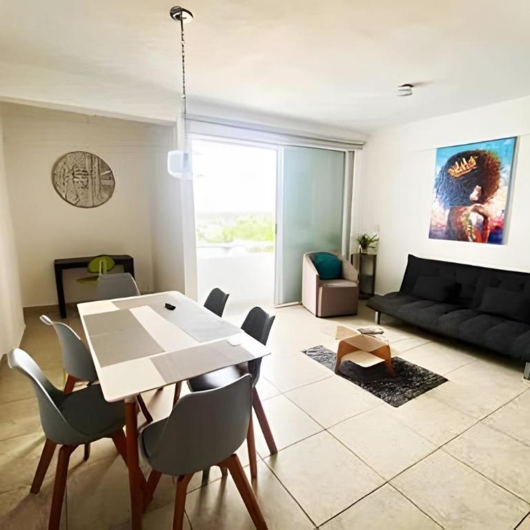 Exclusive building 6 people 3 cable televisions 3 swimming pools balcony, - Casa de 2 dormitorios - 55