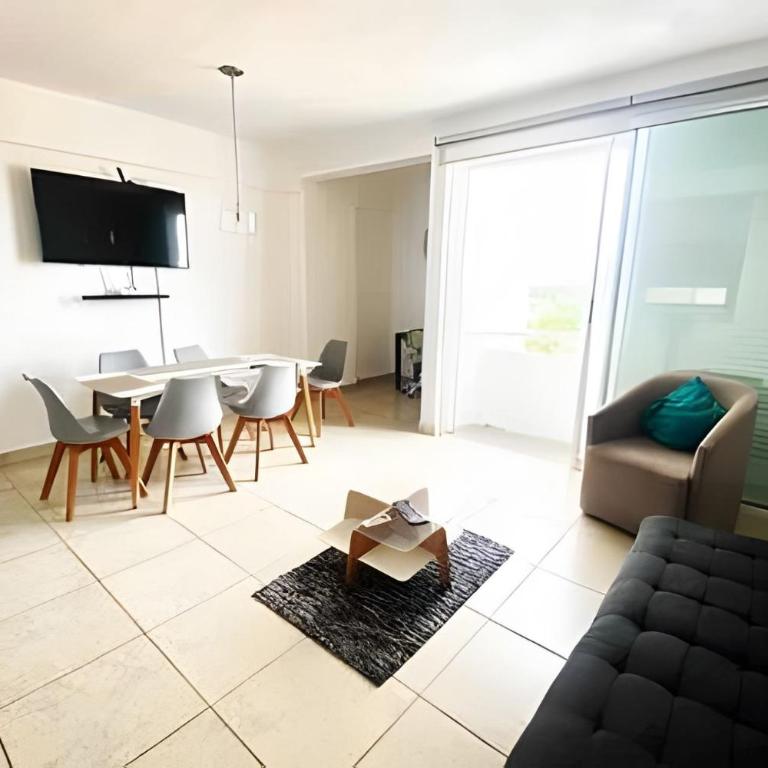 Exclusive building 6 people 3 cable televisions 3 swimming pools balcony, - Casa de 2 dormitorios - 36