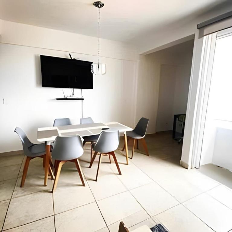 Exclusive building 6 people 3 cable televisions 3 swimming pools balcony, - Casa de 2 dormitorios - 34