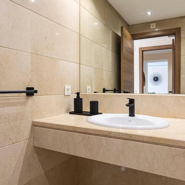 MARBELLA HOME RENTALS - Marina Banus, Puerto Banus, 2BR Luminous pool & parking - Two-Bedroom Apartment - 30
