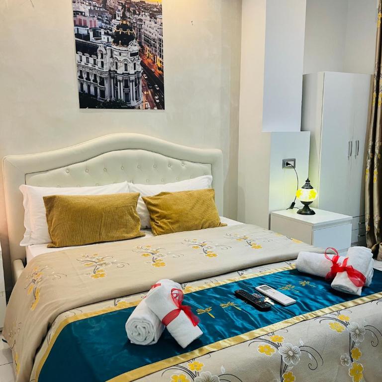 Santa Maria Accommodation - Deluxe Double Room - 5