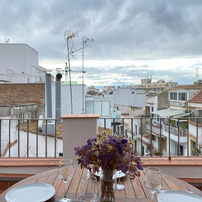 Ático con terraza! Ideal para vivir Sitges todo el año - Apartamento de 2 dormitorios - 1
