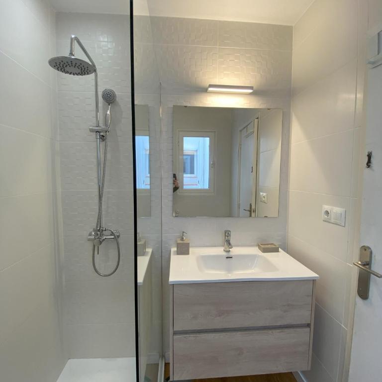 Ático con terraza! Ideal para vivir Sitges todo el año - Apartamento de 2 dormitorios - 19