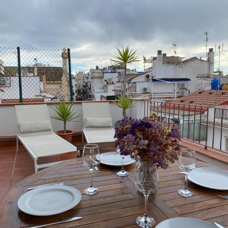 Ático con terraza! Ideal para vivir Sitges todo el año - Apartamento de 2 dormitorios - 3