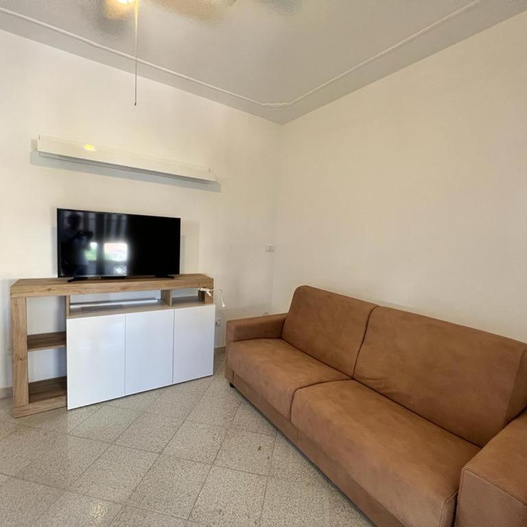 Follonica House - One-Bedroom Apartment with Terrace - 16