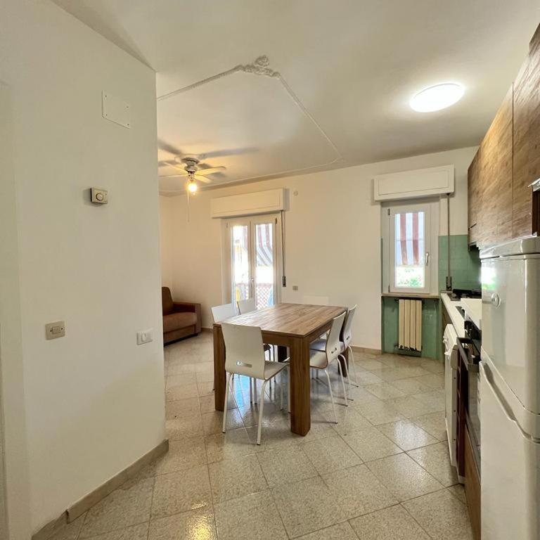 Follonica House - One-Bedroom Apartment with Terrace - 10