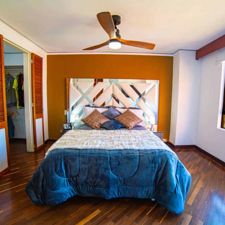 Top floor apt w/Balcony in El Poblado - Apartamento de 2 dormitorios - 12