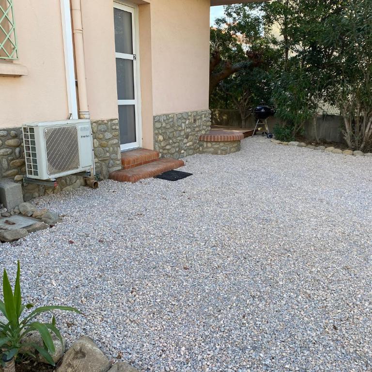 studio, jardin, parking à 100 m de la plage - Studio - 12