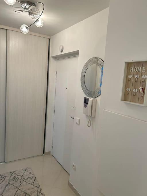 Appartement 10 mn de Paris et 5 mn du terminus Paris-Bauvais - Two-Bedroom Apartment - 12