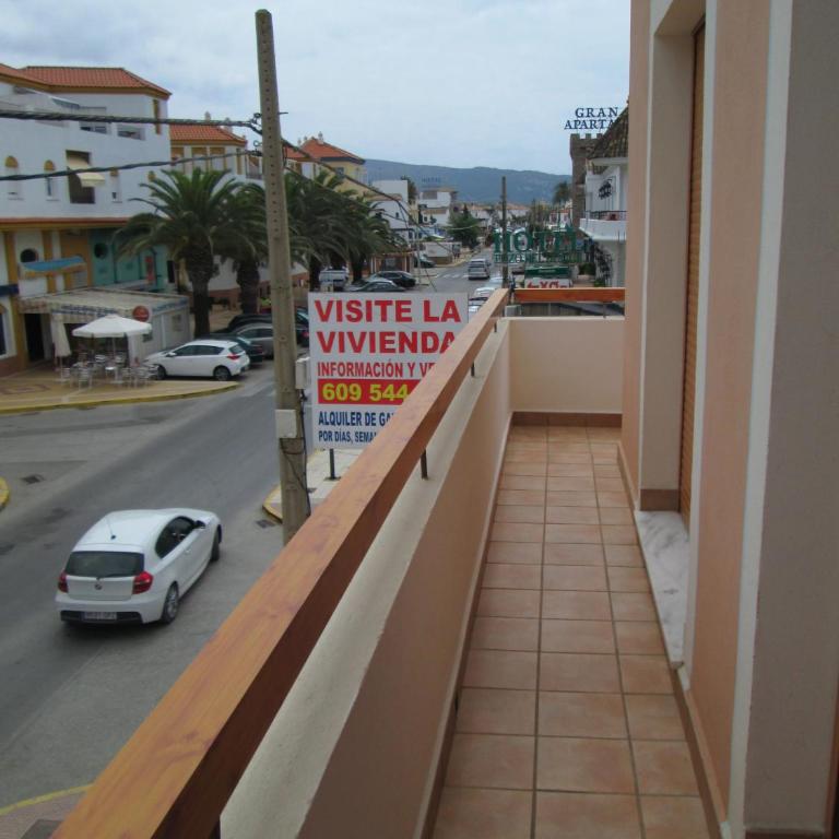 Apartamentos y Áticos Zahara - Two-Bedroom Apartment - 8