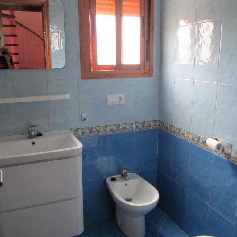 Apartamentos y Áticos Zahara - Two-Bedroom Apartment - 9