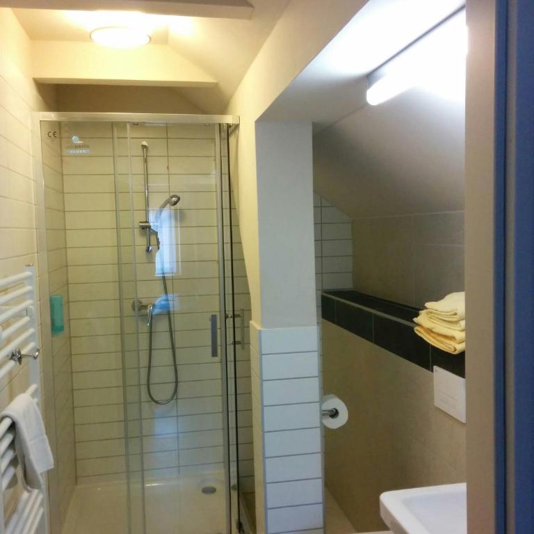 Sissi Park - Basic Double or Twin Room - 4