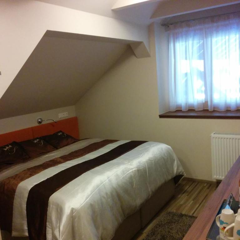 Sissi Park - Basic Triple Room - 2