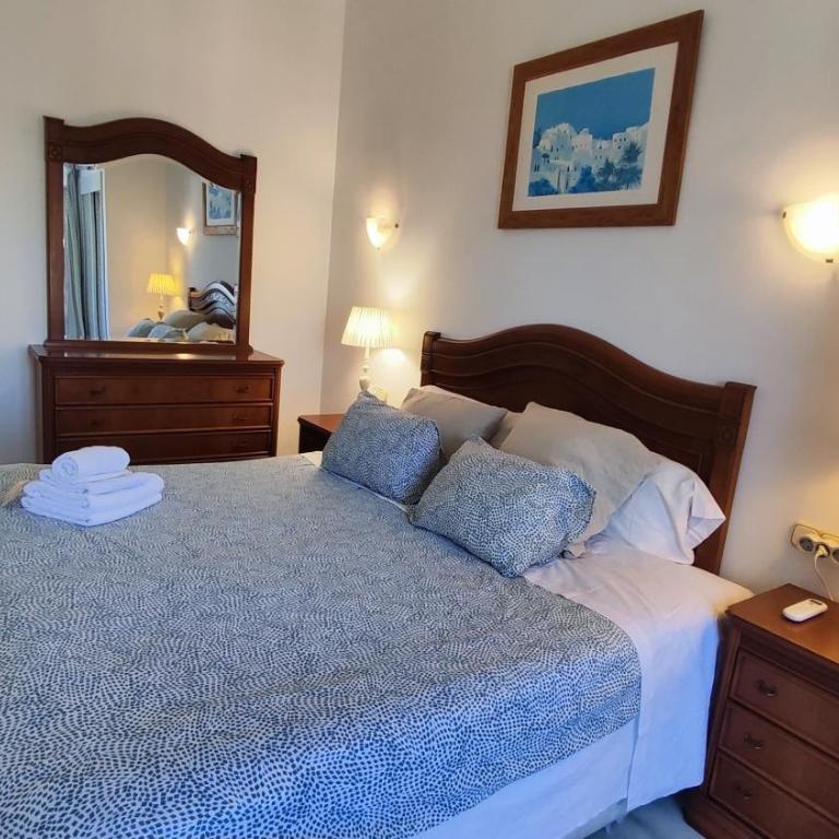 Apartment in Puerto Marina with beautiful views of the Sea and the Boats - One-Bedroom Apartment - 18