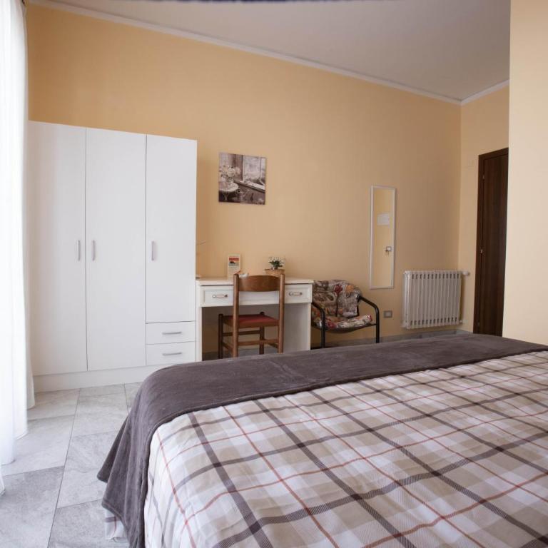 Etna Sea House - Double Room with Private Bathroom - 26