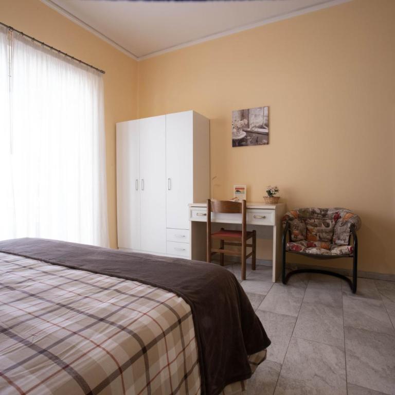 Etna Sea House - Double Room with Private Bathroom - 27