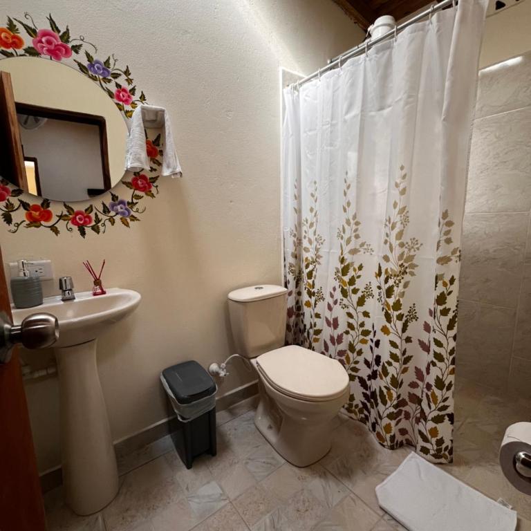 Hotel La Sultana - Habitación Doble con baño privado - 1 o 2 camas - 4