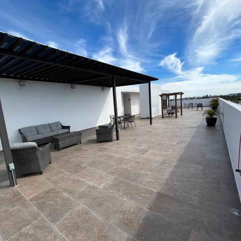 Loft Marina Cerritos - One-Bedroom Apartment - 15