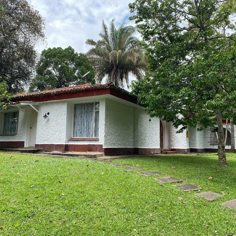 CLUB CAMPESTRE EL BOSQUE - Apartamento - 5