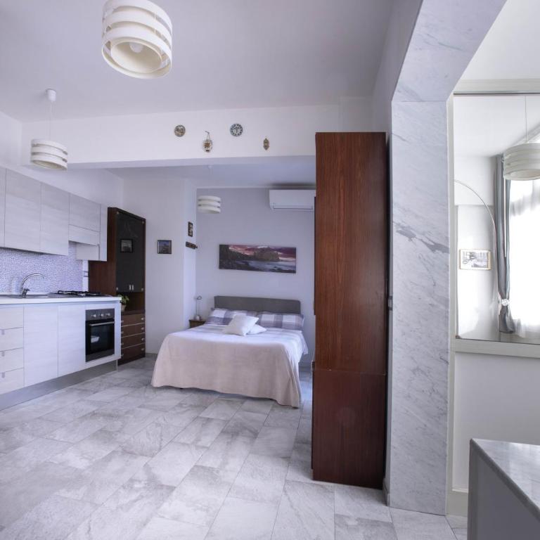 Etna Sea House - Studio with Balcony - 4
