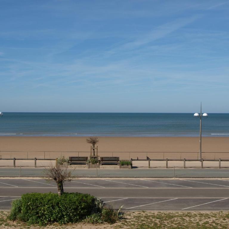 Appartement 3 étoiles à Saint Jean de Monts, 5 pers, parking, face mer - FR-1-323-413 - Apartamento - 2